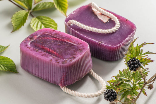 Apple and Blackberry Fruit Soap (190g)