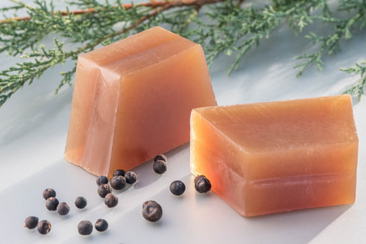 Traditional Anti-Bacterial Black Soap with Cade Juniper (125g)